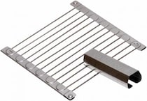 「手のひらサイズで本格BBQ」コニファーコーンの折りたたみ焼き網が人気！ソロキャンプにも◎