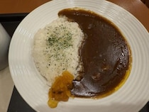 カフェベローチェ　ドリンク1品注文でビーフカレーが半額！　10月15日まで