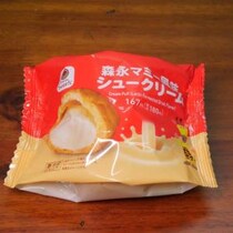 ファミリーマートに敬意を表したい / ファミマのスイーツ「森永マミー風味シュークリーム」の素晴らしい点