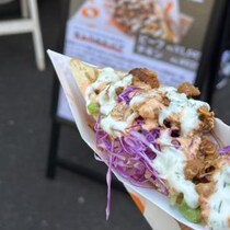 ヨーロッパ式ケバブが注目集める / トルコ式とは違った珍しいタイプだよ「SATO KEBAB」