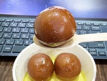 世界一甘いインドのスイーツ「グラブジャムン」は好きか