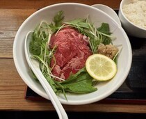 万博記念公園駅の隣の山田駅近く　“唯一無二の御料理”をうたう「松阪牛麺」を食べてみた