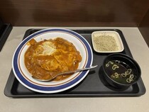 富士そばの「カレーかつ丼」はこうして食べてもおいしい