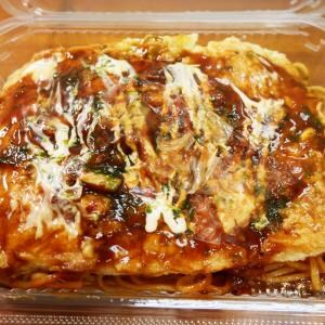 ローソンの「屋台風お好み焼(イカ入り)＆焼そば」は屋台風を追求した逸品