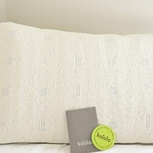 【体験レビュー/コアラの日(10月25日)に新発売】枕探し歴5年の私がやっと見つけた睡眠の相棒「コアラピロー(2nd Gen)」を試してみた