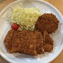 【横浜グルメ】創業99周年・横浜「勝烈庵」の自家製ソースが素晴らしい！　ロース用のソースもあり