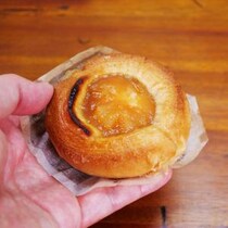 ファミマの中華まん「紅茶香るアップルフロマージュ」はスイーツだけど中華まんなんやで