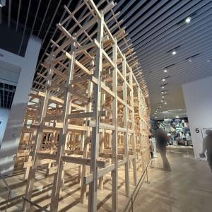 大阪・関西万博「大屋根リング」5分の1部分模型は圧巻！　六本木・森美術館の「藤本壮介の建築：原初・未来・森」