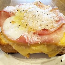 名古屋人が推す名古屋のモーニングが感動的すぎた件 /  つばめパン＆Milkのカルボナーラトースト