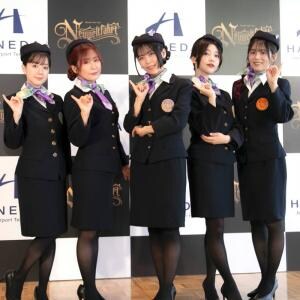 Roseliaが特別なCA衣装で羽田空港のコラボを紹介! アジアツアーへの意気込みも語られた記者会見の模様をレポート!!