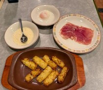 サイゼリヤのアレンジメニュー　スペイン料理「エストレジャードス」がTwitter(X)でバズる　早速やってみた