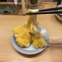 晩杯屋の新メニュー 220円の「のび〜るモッツァレラ」「モッツァレラ天」がいい感じだった