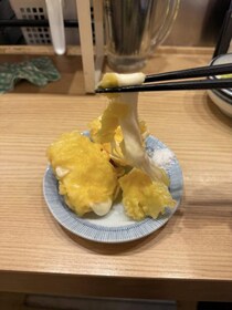 晩杯屋の新メニュー 220円の「のび〜るモッツァレラ」「モッツァレラ天」がいい感じだった