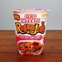 インドのコンビニで買えるカップヌードル「贅沢マトンカレー味」を食べた結果→ ガチだった