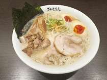 ヒカキンの東京駅のラーメン屋「みそきん」に行って食べた結果→ 人を幸せな気持ちにさせるラーメンだと実感