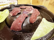 【孤独の一人焼肉グルメ】山形県米沢市の米沢牛ユッケと米沢牛レバー / 焼肉みよし