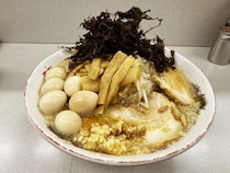 元ラーメン二郎のラーメンがパワーアップしたらしいので食べに行ってみた / ラーメン神田店