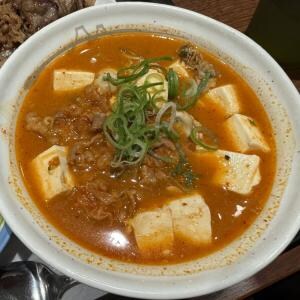 「松屋」冬の定番メニューがパワーアップ! 「牡蠣入り牛豆腐キムチチゲ」を食べてみた