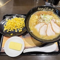 超マジ人気ラーメン店「味噌っ子ふっく」のラーメンが行列に並ばず食べられる / らあめん花月嵐とコラボ→ ウマイのか