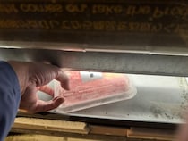 【マジか】米沢市には米沢牛の自販機がある→ 実際に買ってみた→ 実際に食べてみた結果