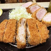 松屋のとんかつ屋「松のや」の激レアとんかつのココがスゴイ / 国産雪国育ち厚切りロースかつ＆極厚レアヒレかつ定食