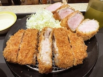 松屋のとんかつ屋「松のや」の激レアとんかつのココがスゴイ / 国産雪国育ち厚切りロースかつ＆極厚レアヒレかつ定食