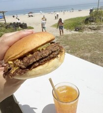 【海岸グルメ】静岡県下田市のハンバーガーカフェ「COPA」は日本のハワイだ！ しかもハワイ島のほうだ！