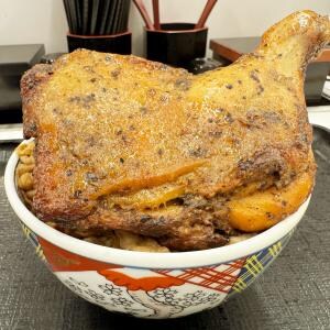 吉野家の「クリスマス牛丼」を食べたかしら / 極厚なチキンレッグがスゴイ
