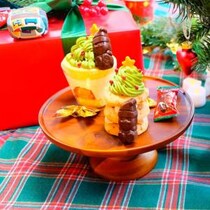 いつものスイーツやドリンクにのせるだけ！「キットカット ホリデイサンタ」で手軽に可愛くクリスマスを楽しもう