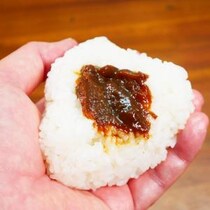 【おにぎりグルメ】新潟・佐渡のおむすびの具材が超ウマイらしい→食べて確かめてみた / ゆず味噌・ねぎ味噌・なめぜ