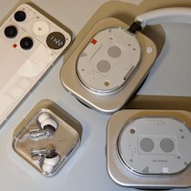 「Nothing Headphone (1)」と「Nothing Ear (3)」のどちらが買いか考察してみる