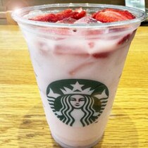 オーストアリアのスタバで飲める「ピンクドリンク」が謎すぎるしウマイんだけど！ なんで!?