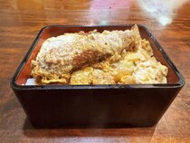 エビフライとトンカツを融合させた結果 / 海老入りかつ重の誕生