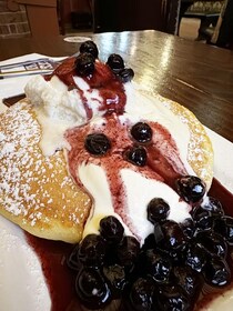 【教会パンケーキ】教会が「24時間営業のパンケーキ屋」になっていた件→ 実際に行ってみた結果