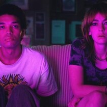 自分とは何か？　陰鬱でロマンティックな世界観で“問いを描く　”A24新作『テレビの中に入りたい』ジェーン・シェンブルン監督インタビュー