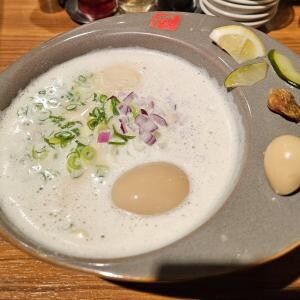 人気漫画家が「1番好きなラーメン」と断言するラーメン屋がウマそう!