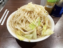 【ラーメン二郎系】どうして東京・渋谷のラーメン屋「凛」はウマイのか→ その理由について