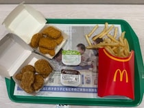 マクドナルドに「スパイシーチキンマックナゲット 黒胡椒ガーリック」登場　夜マック「食べくらべポテナゲ大・特大」が超オトク！