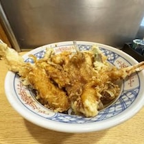 【グルメ】東京・築地で究極的にうまい天丼を食べる→ 間違いない天ぷら屋「黒川」
