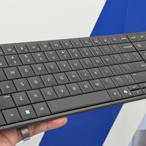 日本HPが3月発売のキーボード一体型デスクトップPC「EliteBoard G1a Next Gen AI PC」をお披露目