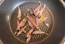 【絶対に漏らさせる魚、見習い】見た目はちょっとキモイけど禁断のあの脂を含んで激ウマな魚「ハダカイワシ」を食べた結果【未利用魚】