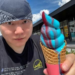 いま思えば大阪万博で一番うまかったグルメはソフトクリームだったな