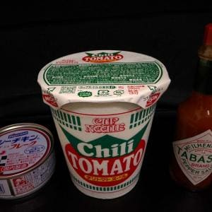 鳥羽周作シェフ「みんな大好きチリトマトがめちゃうまに」 シーチキンとタバスコをチリトマトヌードルに!?