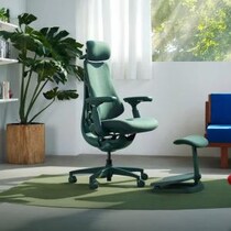 電動ランバーサポートが最適な作業姿勢と極上のリラックス体験を実現するワークチェア「LiberNovo Omni」レビュー
