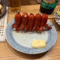 【立ち飲みグルメ】「ウインナーファイブ」や「炙りサーモン刺し」など　「立呑み晩杯屋」の新メニュー