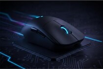 どちらの利き手でもしっくり馴染む。あの定番マウスの進化版が今の私にぴったりでした