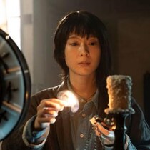 “あいつ”は０時５分に現れる。　山奥の洋館で起こる怪奇現象『Never After Dark／ネバーアフターダーク』特報映像［ホラー通信］