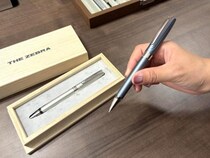 5万9400円の書き味！ ゼブラ史上最高級ボールペン「HAMON」を触ってみた