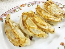 餃子の王将の裏メニュー「餃子のうす焼き」と「餃子のよく焼き」はこれだけ色と味が違う