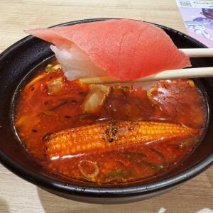 かっぱ寿司が激辛ラーメン屋「鬼金棒」とコラボしたラーメンは本当に鬼金棒の味なのか→ 実際に食べてみた